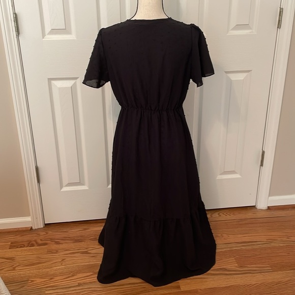 Elegant Black Maxi Dress Dokuritu Size Medium Flutter Sleeves Tie at Neck EUC - Picture 4 of 9